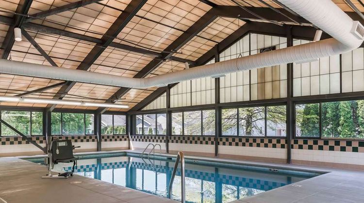 Comfort Inn Pine Grove Pool