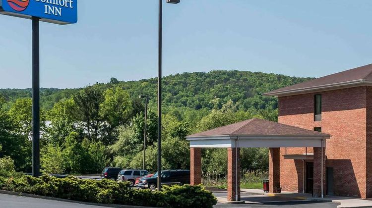 Comfort Inn Pine Grove Exterior