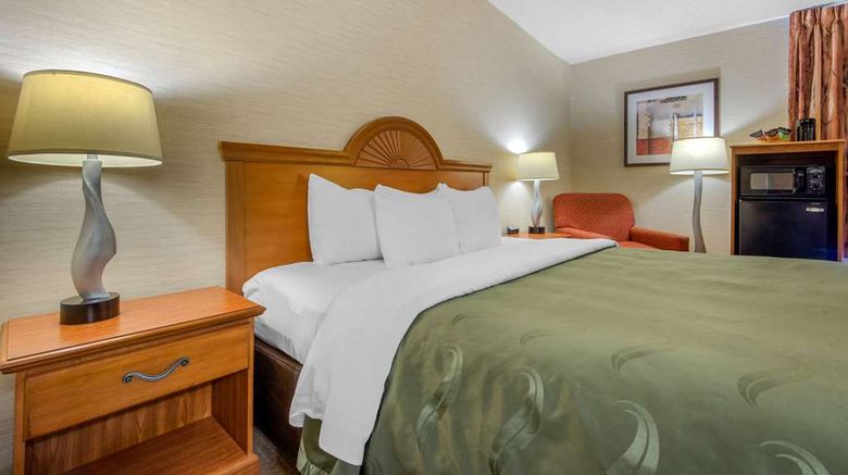 <b>Quality Inn & Suites Room</b>. Images powered by <a href="https://iceportal.shijigroup.com/" title="IcePortal" target="_blank">IcePortal</a>.