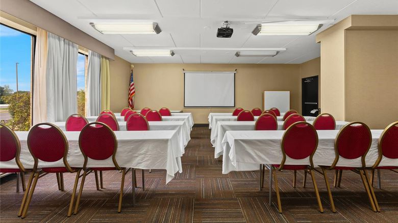 <b>Comfort Inn Lehigh Valley West Meeting</b>. Images powered by <a href="https://iceportal.shijigroup.com/" title="IcePortal" target="_blank">IcePortal</a>.