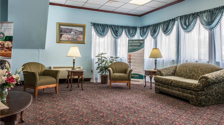 Rodeway Inn Lobby