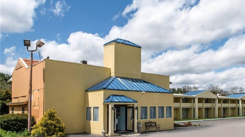 <b>Rodeway Inn Exterior</b>. Images powered by <a href="https://iceportal.shijigroup.com/" title="IcePortal" target="_blank">IcePortal</a>.