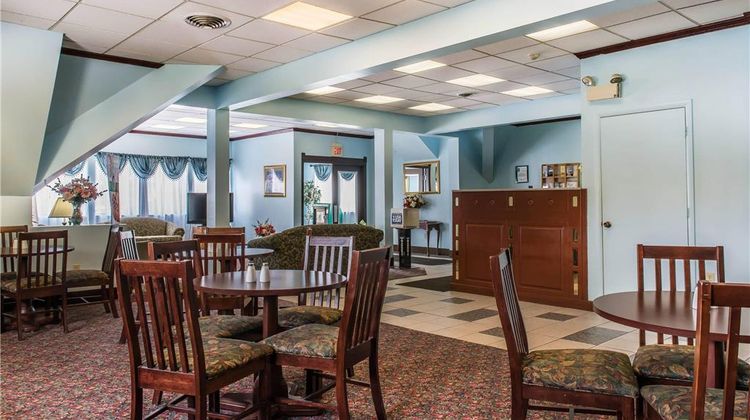 Rodeway Inn Lobby