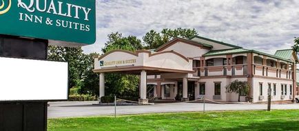 Quality Inn & Suites Quakertown Exterior
