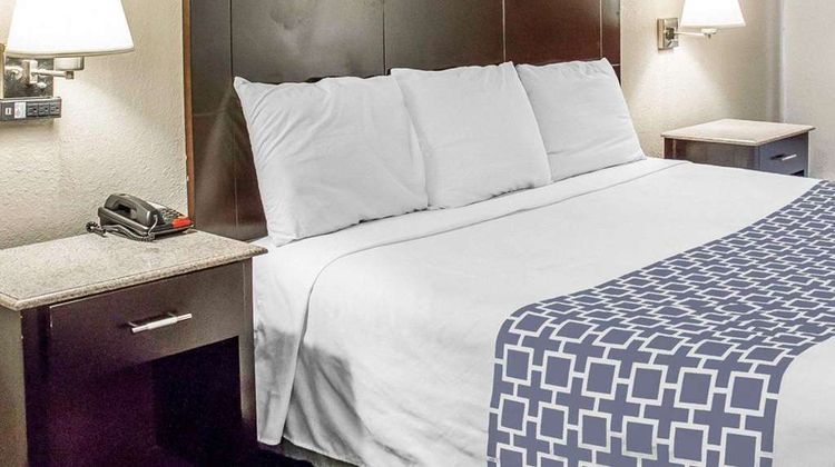 Econo Lodge Scranton Room