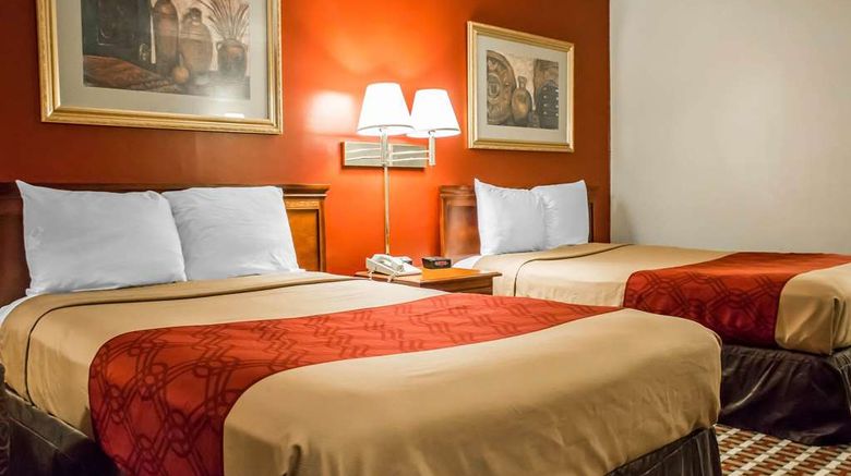 <b>Econo Lodge Williamsport Room</b>. Images powered by <a href="https://iceportal.shijigroup.com/" title="IcePortal" target="_blank">IcePortal</a>.