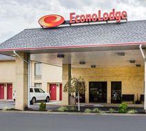 Econo Lodge Mifflintown Exterior