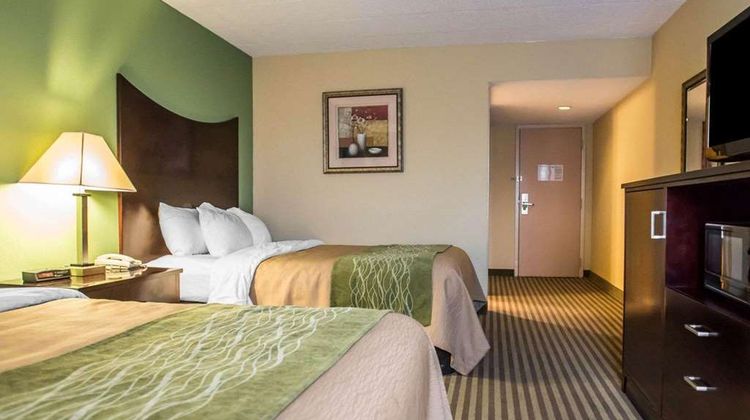 Quality Inn Mill Hall Room