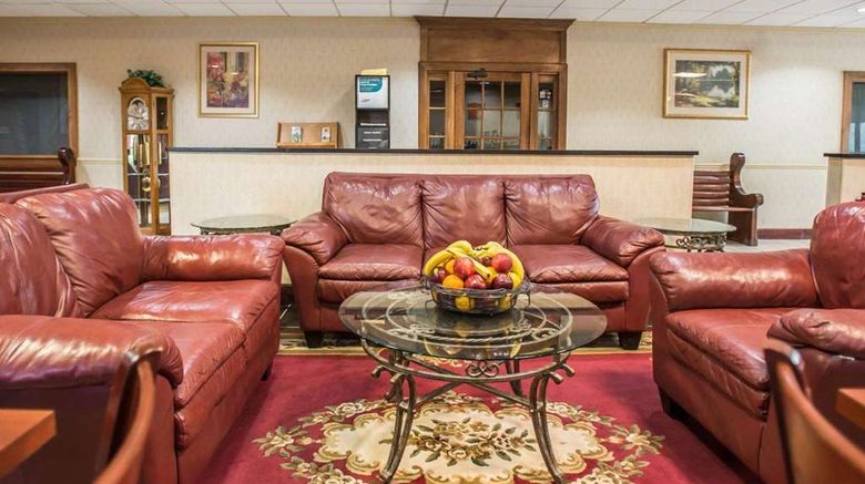 <b>Quality Inn Mill Hall Lobby</b>. Images powered by <a href="https://iceportal.shijigroup.com/" title="IcePortal" target="_blank">IcePortal</a>.