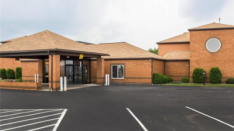 <b>Quality Inn Clarion Exterior</b>. Images powered by <a href="https://iceportal.shijigroup.com/" title="IcePortal" target="_blank">IcePortal</a>.