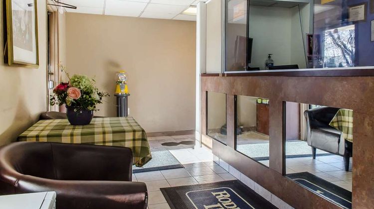Rodeway Inn, Allentown Lobby