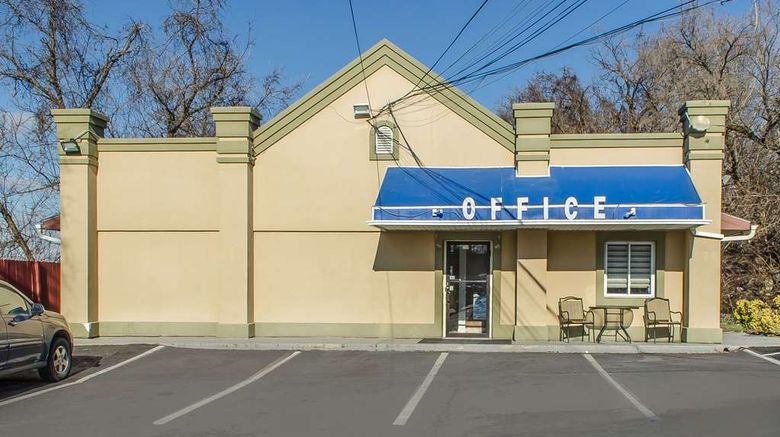 <b>Rodeway Inn, Allentown Exterior</b>. Images powered by <a href="https://iceportal.shijigroup.com/" title="IcePortal" target="_blank">IcePortal</a>.