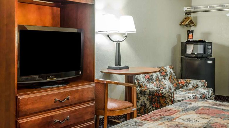 <b>Rodeway Inn, Allentown Room</b>. Images powered by <a href="https://iceportal.shijigroup.com/" title="IcePortal" target="_blank">IcePortal</a>.