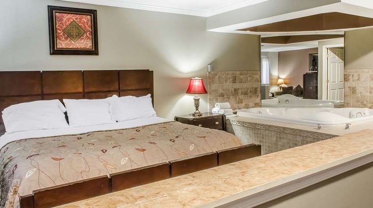 Rodeway Inn, Allentown Suite