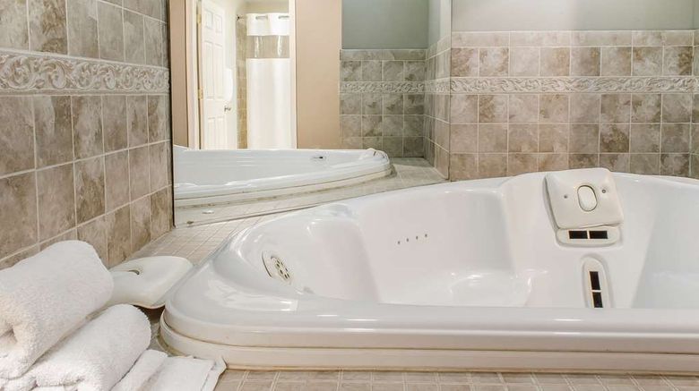 <b>Rodeway Inn, Allentown Suite</b>. Images powered by <a href="https://iceportal.shijigroup.com/" title="IcePortal" target="_blank">IcePortal</a>.