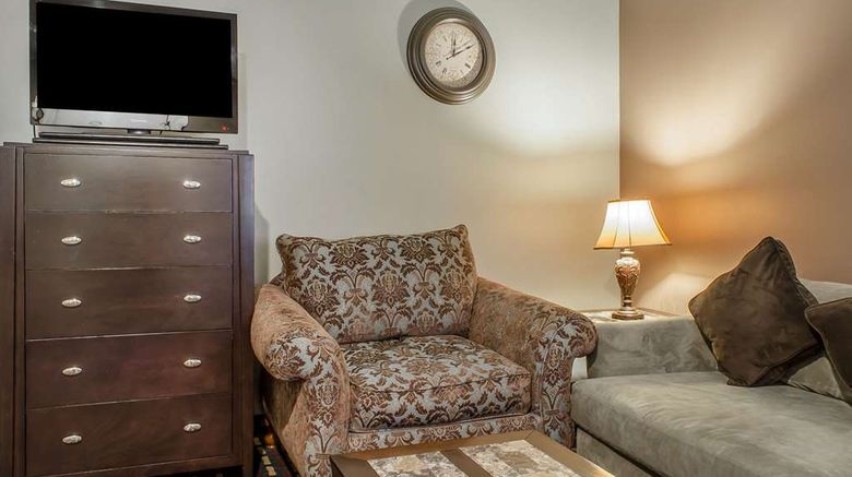 <b>Rodeway Inn, Allentown Suite</b>. Images powered by <a href="https://iceportal.shijigroup.com/" title="IcePortal" target="_blank">IcePortal</a>.