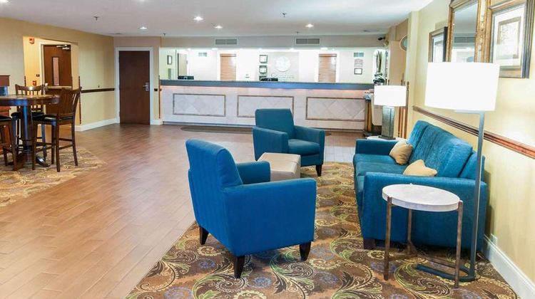 Comfort Inn Amish Country Lobby
