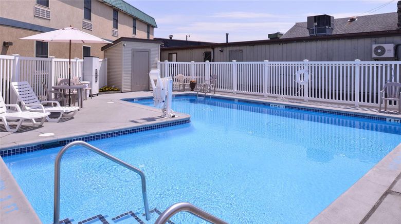<b>Quality Inn Selinsgrove Pool</b>. Images powered by <a href="https://iceportal.shijigroup.com/" title="IcePortal" target="_blank">IcePortal</a>.