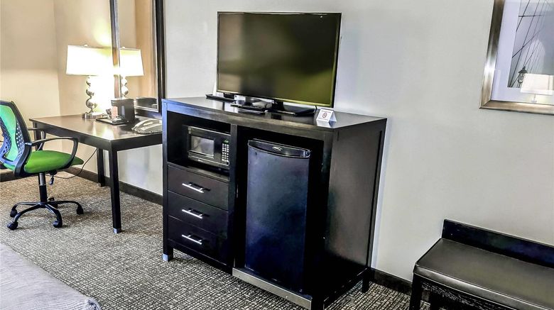 <b>Quality Inn Selinsgrove Room</b>. Images powered by <a href="https://iceportal.shijigroup.com/" title="IcePortal" target="_blank">IcePortal</a>.