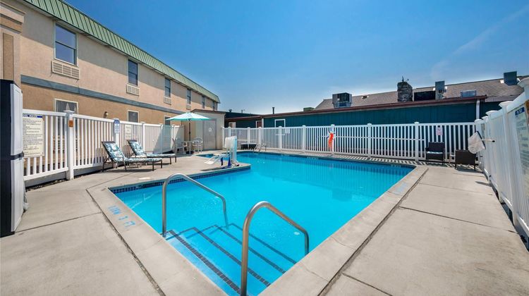 Quality Inn Selinsgrove Pool