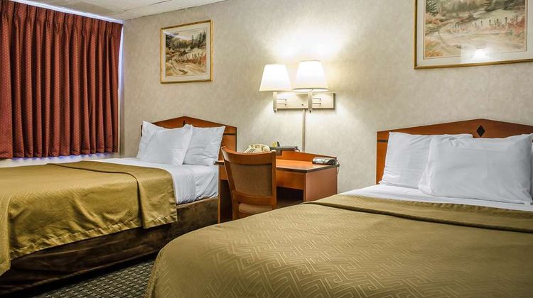 Rodeway Inn Room