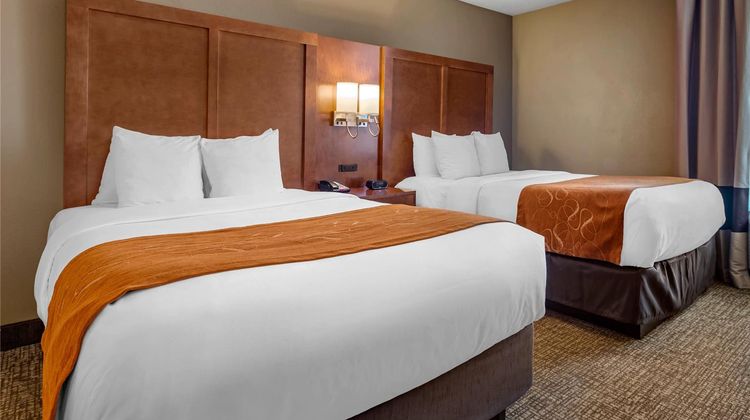 Comfort Suites Bethlehem Suite