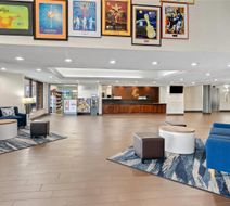 Comfort Suites Bethlehem Lobby
