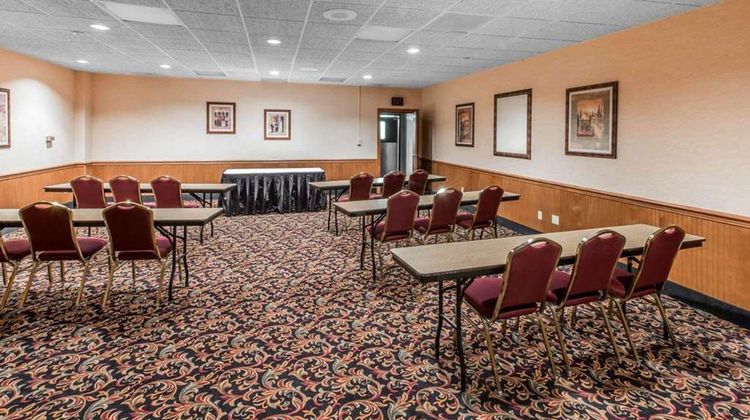 Quality Inn & Suites Meeting
