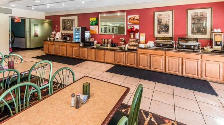 <b>Quality Inn & Suites Restaurant</b>. Images powered by <a href="https://iceportal.shijigroup.com/" title="IcePortal" target="_blank">IcePortal</a>.