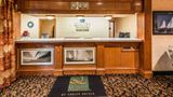 <b>Quality Inn & Suites Lobby</b>. Images powered by <a href="https://iceportal.shijigroup.com/" title="IcePortal" target="_blank">IcePortal</a>.