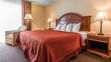 <b>Quality Inn & Suites Room</b>. Images powered by <a href="https://iceportal.shijigroup.com/" title="IcePortal" target="_blank">IcePortal</a>.