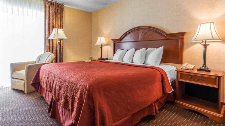 Quality Inn & Suites Room