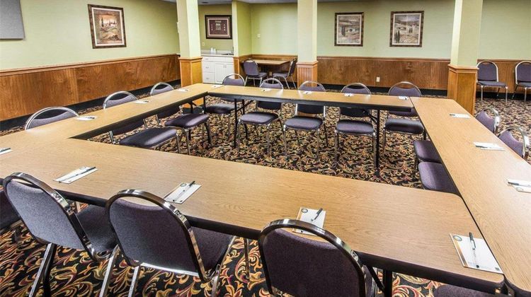 Quality Inn & Suites Meeting