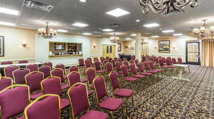 Quality Inn & Suites Meeting