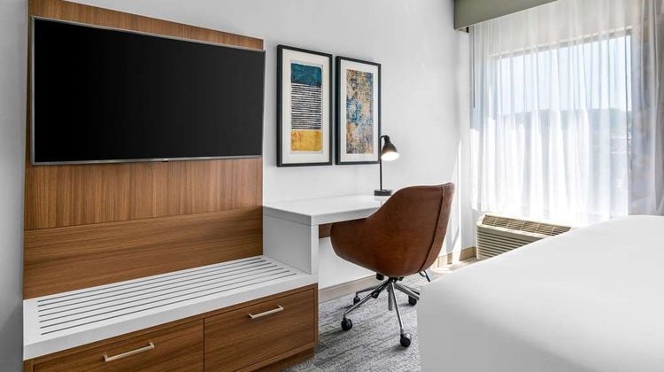 Comfort Inn and Suites York North Room