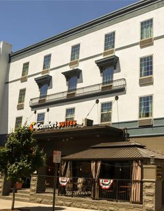 Comfort Suites Downtown Carlisle