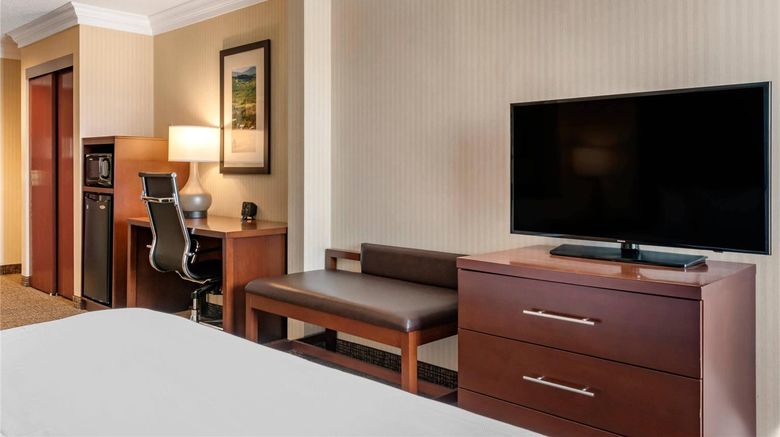 <b>Comfort Suites Downtown Carlisle Room</b>. Images powered by <a href="https://iceportal.shijigroup.com/" title="IcePortal" target="_blank">IcePortal</a>.