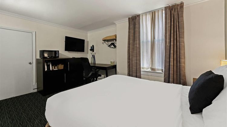 Quality Inn Center City Room