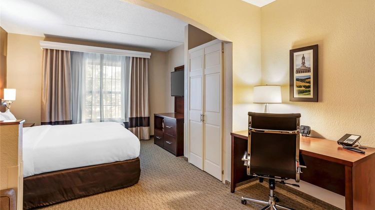 Comfort Suites State College Room