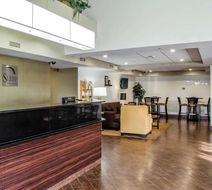 Sleep Inn and Suites Bensalem Lobby