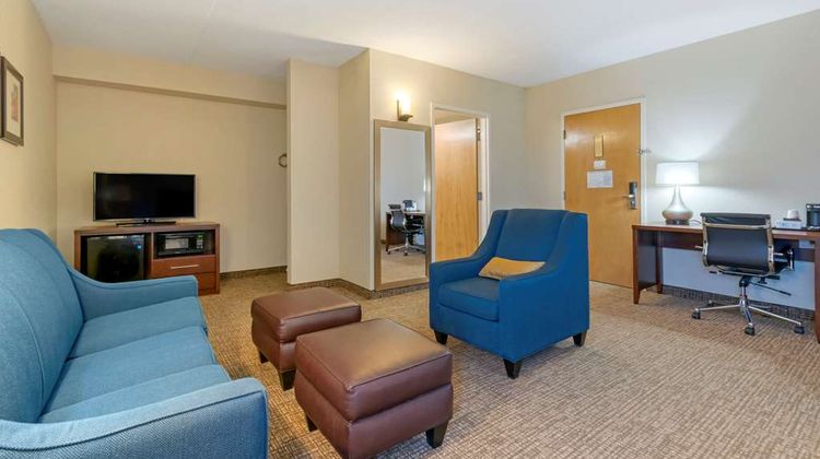 Comfort Inn Mechanicsburg-Harrisburg S Suite