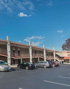 Econo Lodge Hermitage South