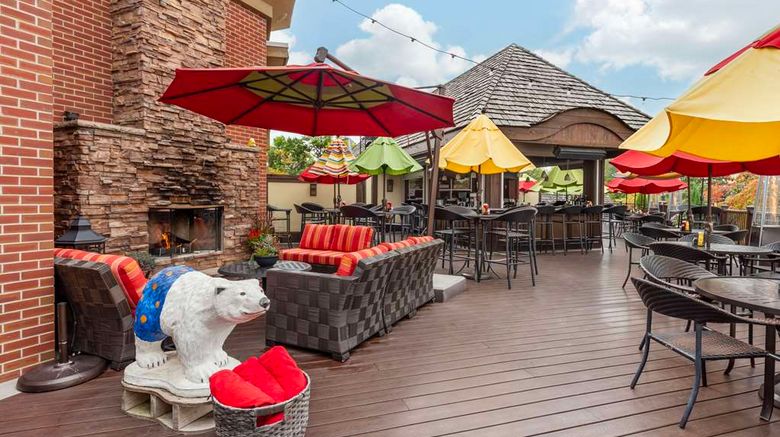 <b>Best Western Plus White Bear Country Inn Restaurant</b>. Images powered by <a href="https://iceportal.shijigroup.com/" title="IcePortal" target="_blank">IcePortal</a>.