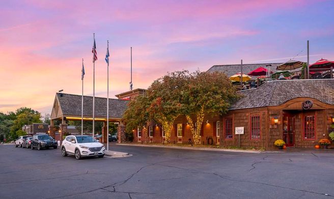 Best Western Plus White Bear Country Inn Exterior