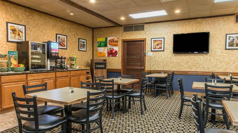 <b>Quality Inn of Hermitage Restaurant</b>. Images powered by <a href="https://iceportal.shijigroup.com/" title="IcePortal" target="_blank">IcePortal</a>.