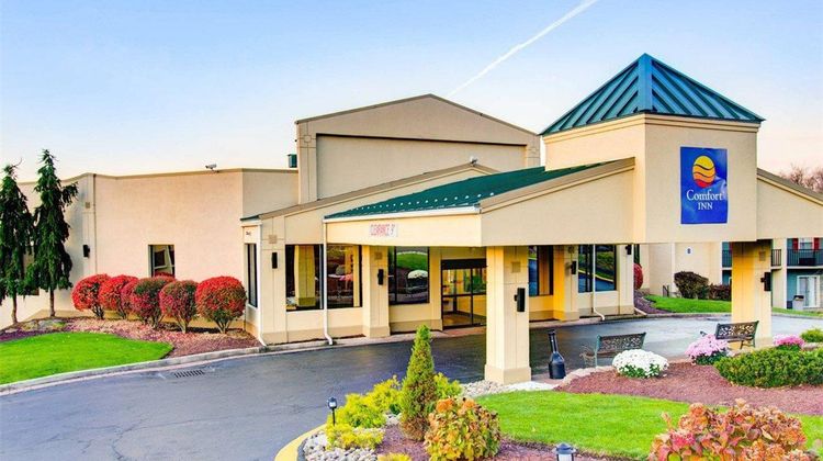 Comfort Inn Pittsburgh East Exterior