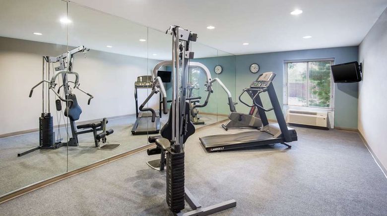 <b>Sleep Inn & Suites Scranton Dunmore Health</b>. Images powered by <a href="https://iceportal.shijigroup.com/" title="IcePortal" target="_blank">IcePortal</a>.
