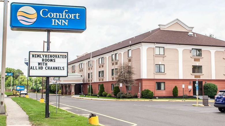 <b>Comfort Inn Trevose Exterior</b>. Images powered by <a href="https://iceportal.shijigroup.com/" title="IcePortal" target="_blank">IcePortal</a>.