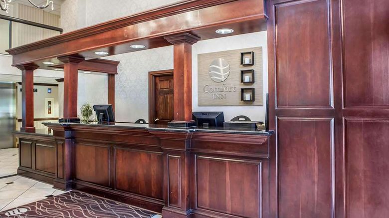 <b>Comfort Inn Trevose Lobby</b>. Images powered by <a href="https://iceportal.shijigroup.com/" title="IcePortal" target="_blank">IcePortal</a>.