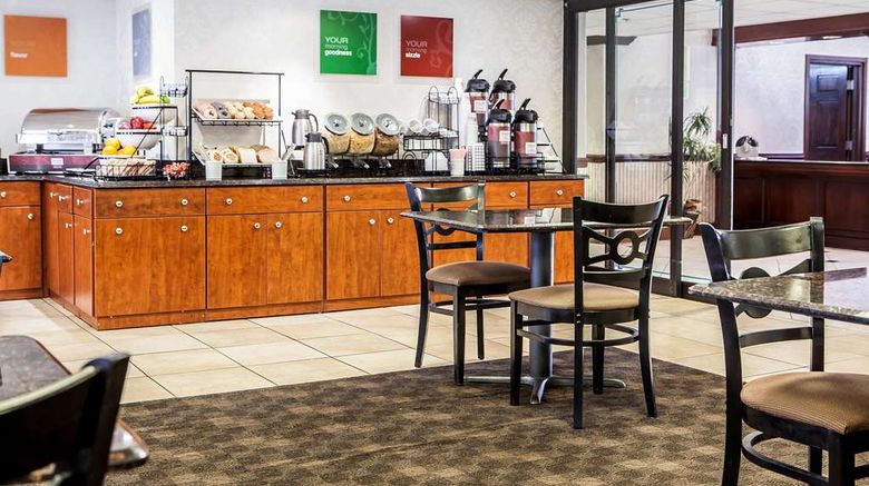 <b>Comfort Inn Trevose Restaurant</b>. Images powered by <a href="https://iceportal.shijigroup.com/" title="IcePortal" target="_blank">IcePortal</a>.